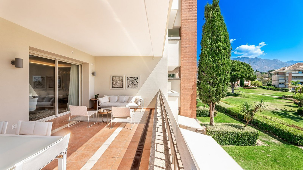 Appartement te koop in The Golden Mile | 4 slaapkamers H5140834