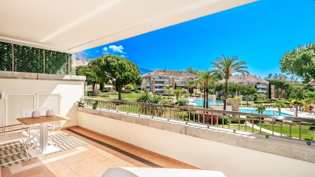 Appartement te koop in The Golden Mile | 4 slaapkamers H5140834