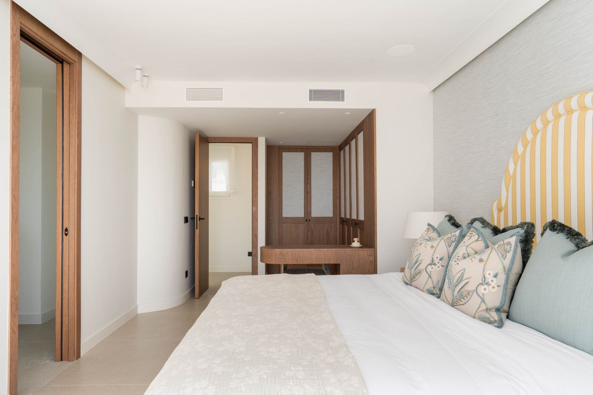 Appartement te koop in The Golden Mile | 3 slaapkamers H5143663