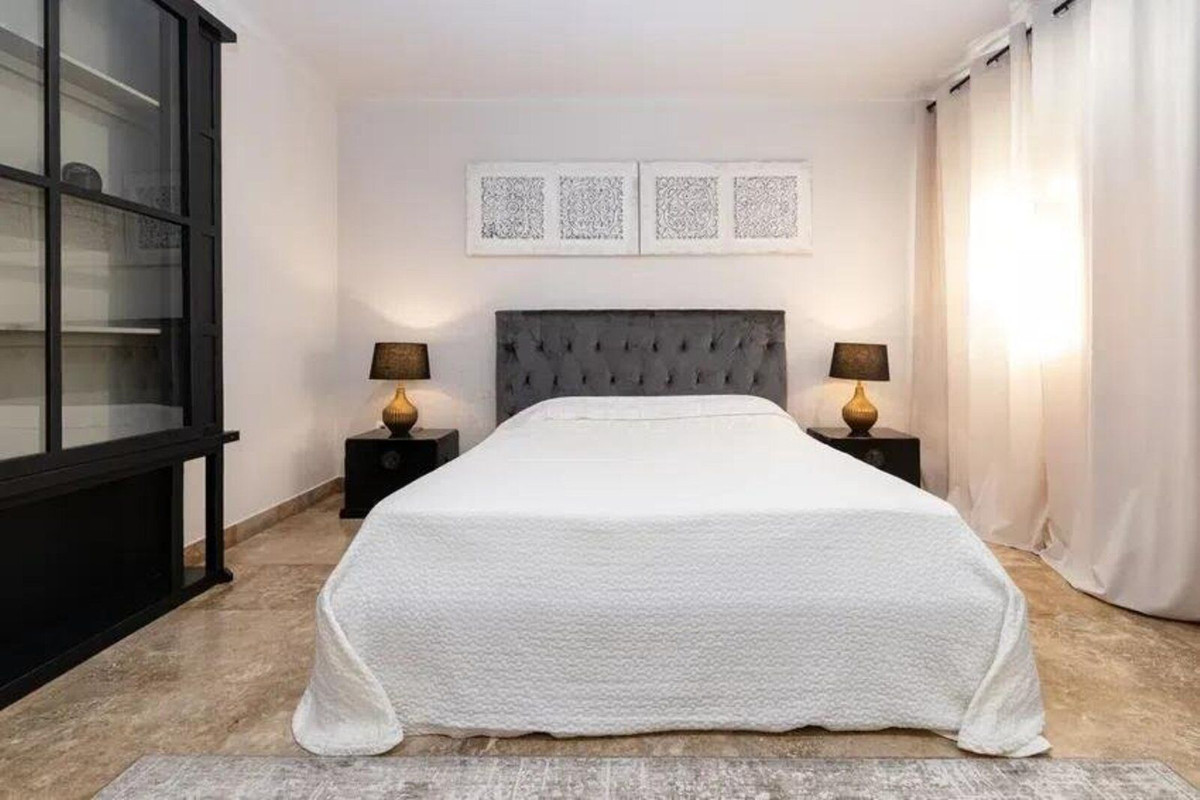 Appartement te koop in The Golden Mile | 3 slaapkamers H5146921