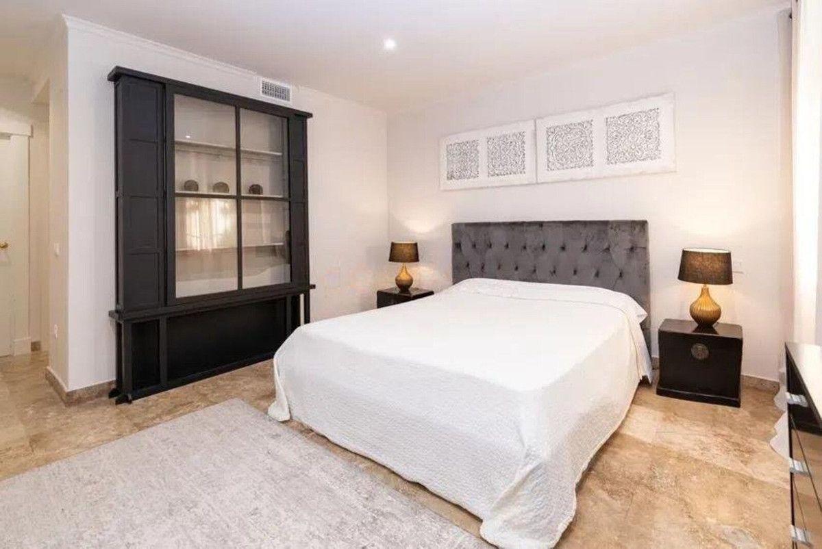 Appartement te koop in The Golden Mile | 3 slaapkamers H5146921