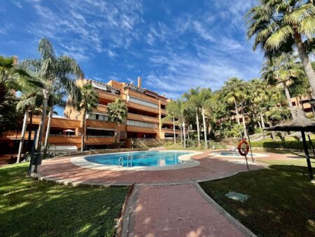 Appartement te koop in The Golden Mile | 1 slaapkamers H5148733