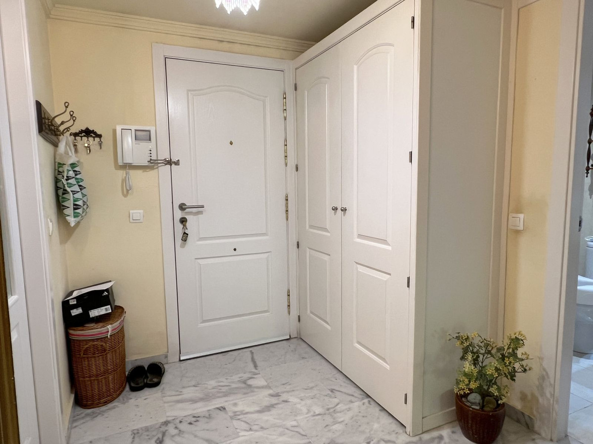 Appartement te koop in The Golden Mile | 1 slaapkamers H5148733