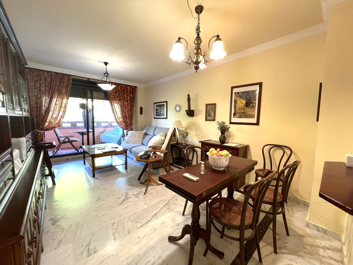 Appartement te koop in The Golden Mile | 1 slaapkamers H5148733