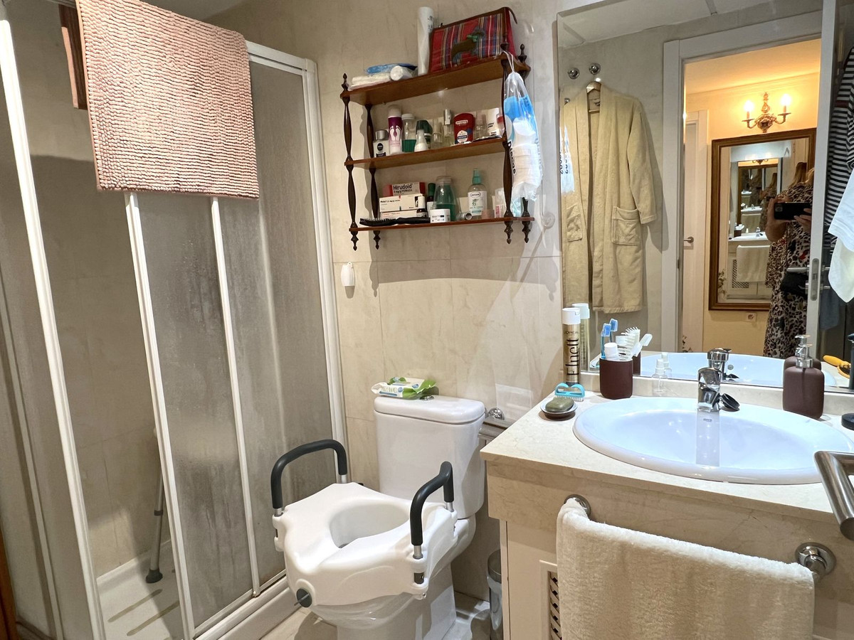 Appartement te koop in The Golden Mile | 1 slaapkamers H5148733