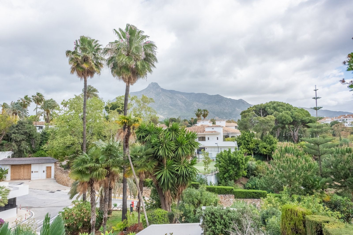 Appartement te koop in The Golden Mile | 2 slaapkamers H5150473