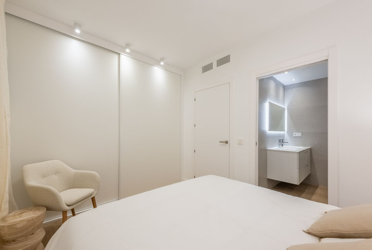 Appartement te koop in The Golden Mile | 2 slaapkamers H5150473