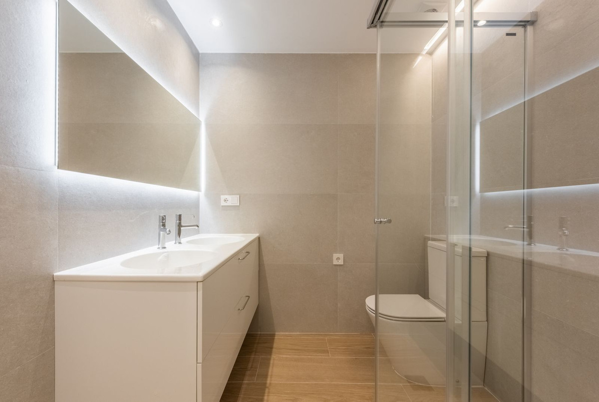 Appartement te koop in The Golden Mile | 2 slaapkamers H5150473