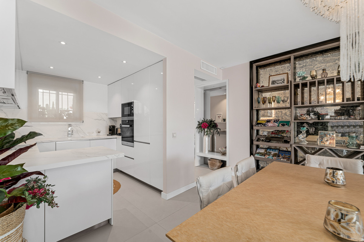 Appartement te koop in The Golden Mile | 3 slaapkamers H5153197