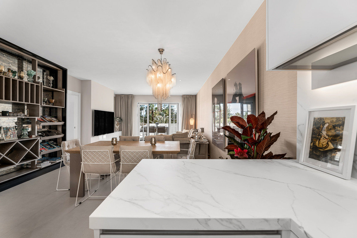 Appartement te koop in The Golden Mile | 3 slaapkamers H5153197
