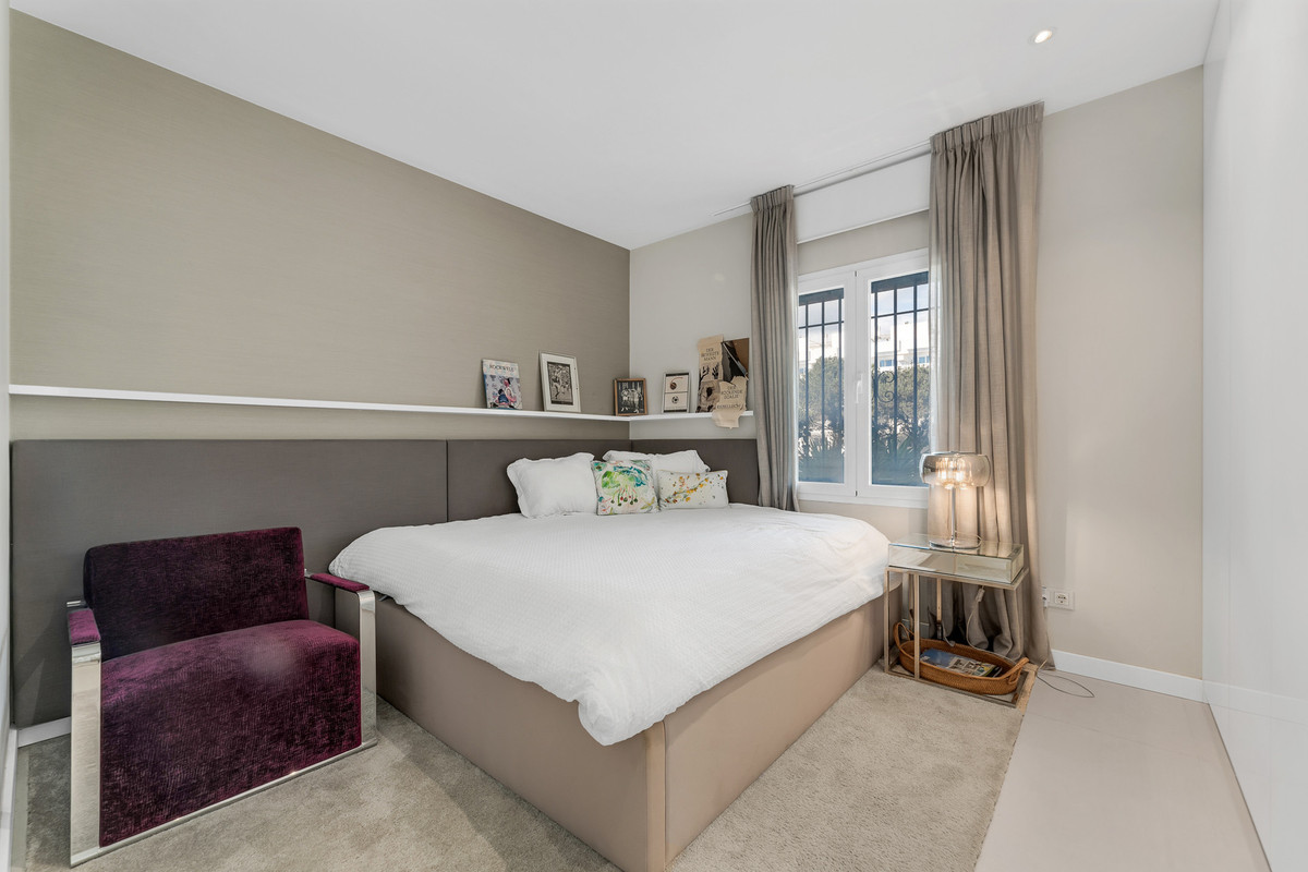 Appartement te koop in The Golden Mile | 3 slaapkamers H5153197