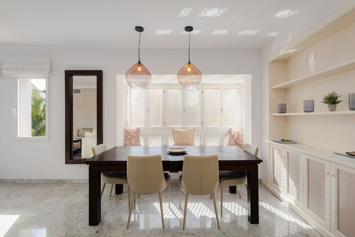 Appartement te koop in The Golden Mile | 4 slaapkamers H5157145