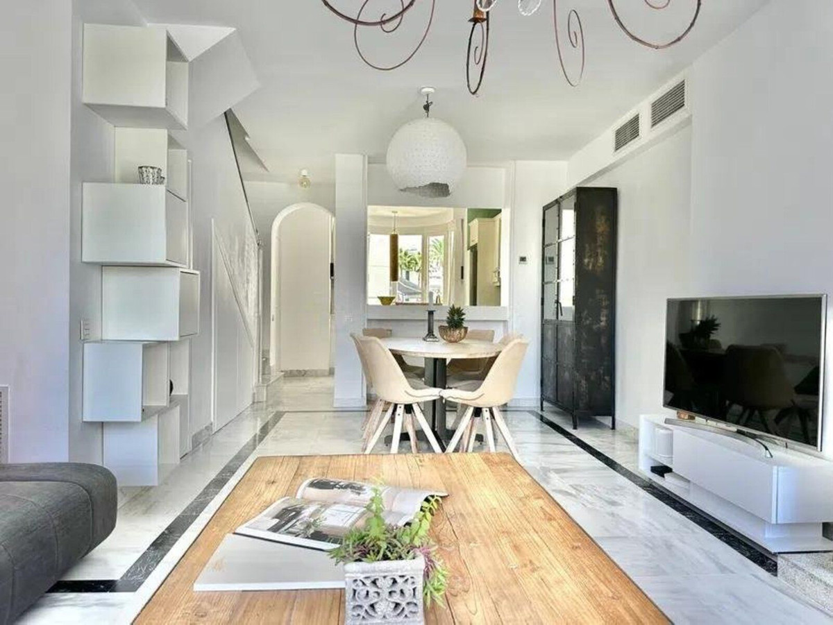 Appartement te koop in The Golden Mile | 2 slaapkamers H5160826
