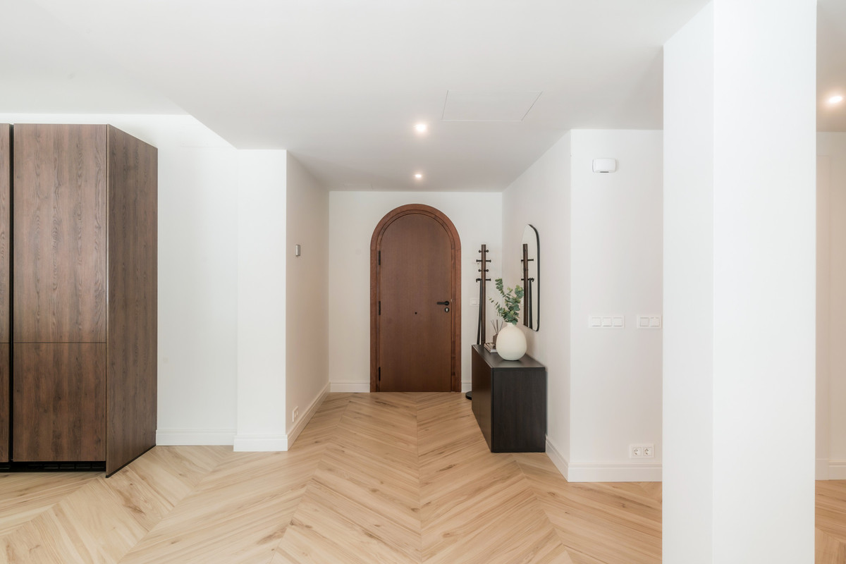 Appartement te koop in The Golden Mile | 4 slaapkamers H5209594