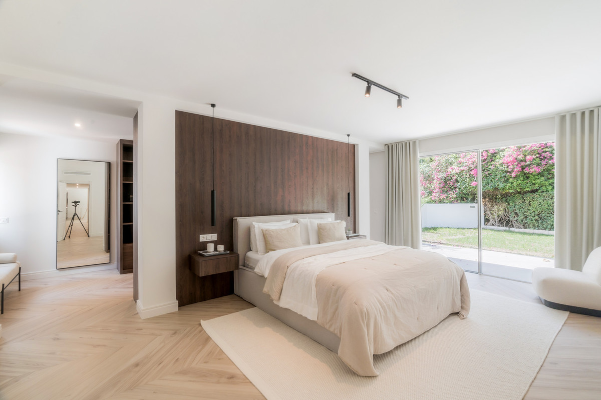 Appartement te koop in The Golden Mile | 4 slaapkamers H5209594