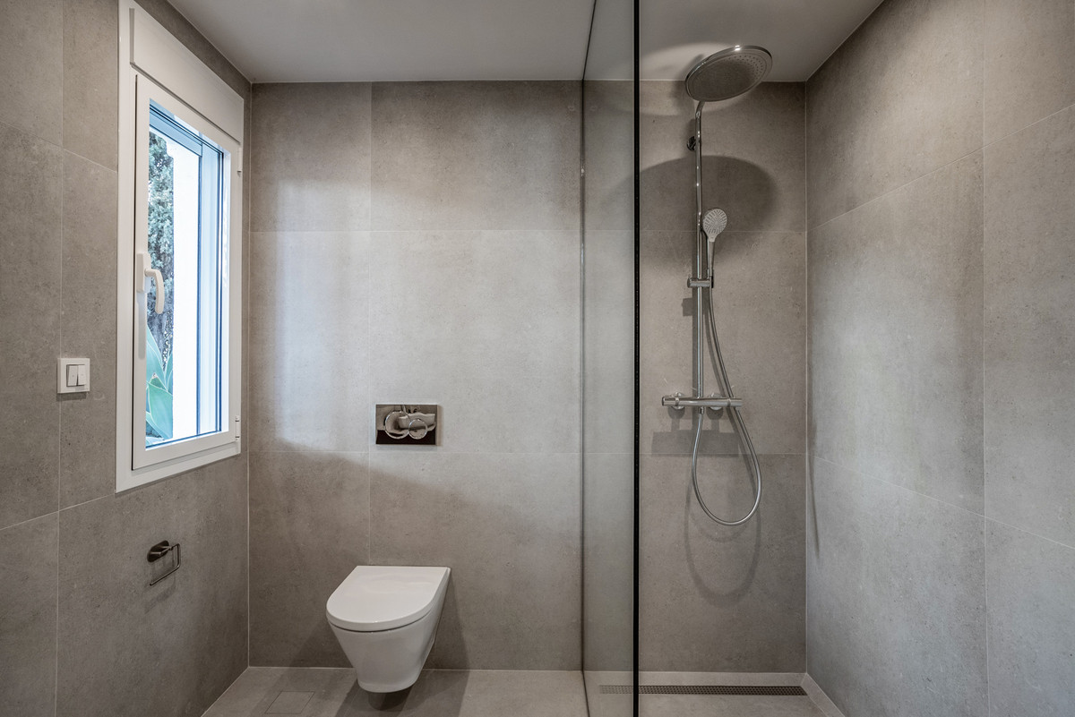 Appartement te koop in The Golden Mile | 4 slaapkamers H5209594