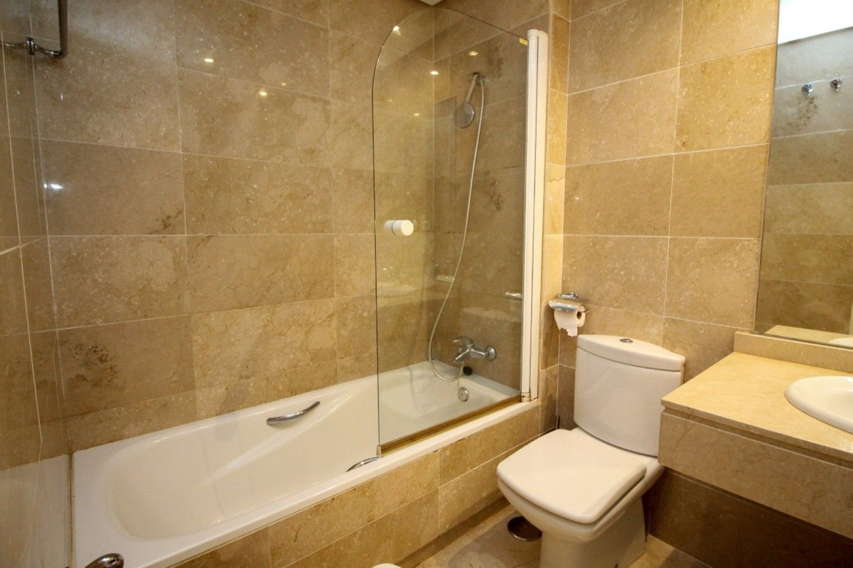 Appartement te koop in The Golden Mile | 2 slaapkamers H5233771