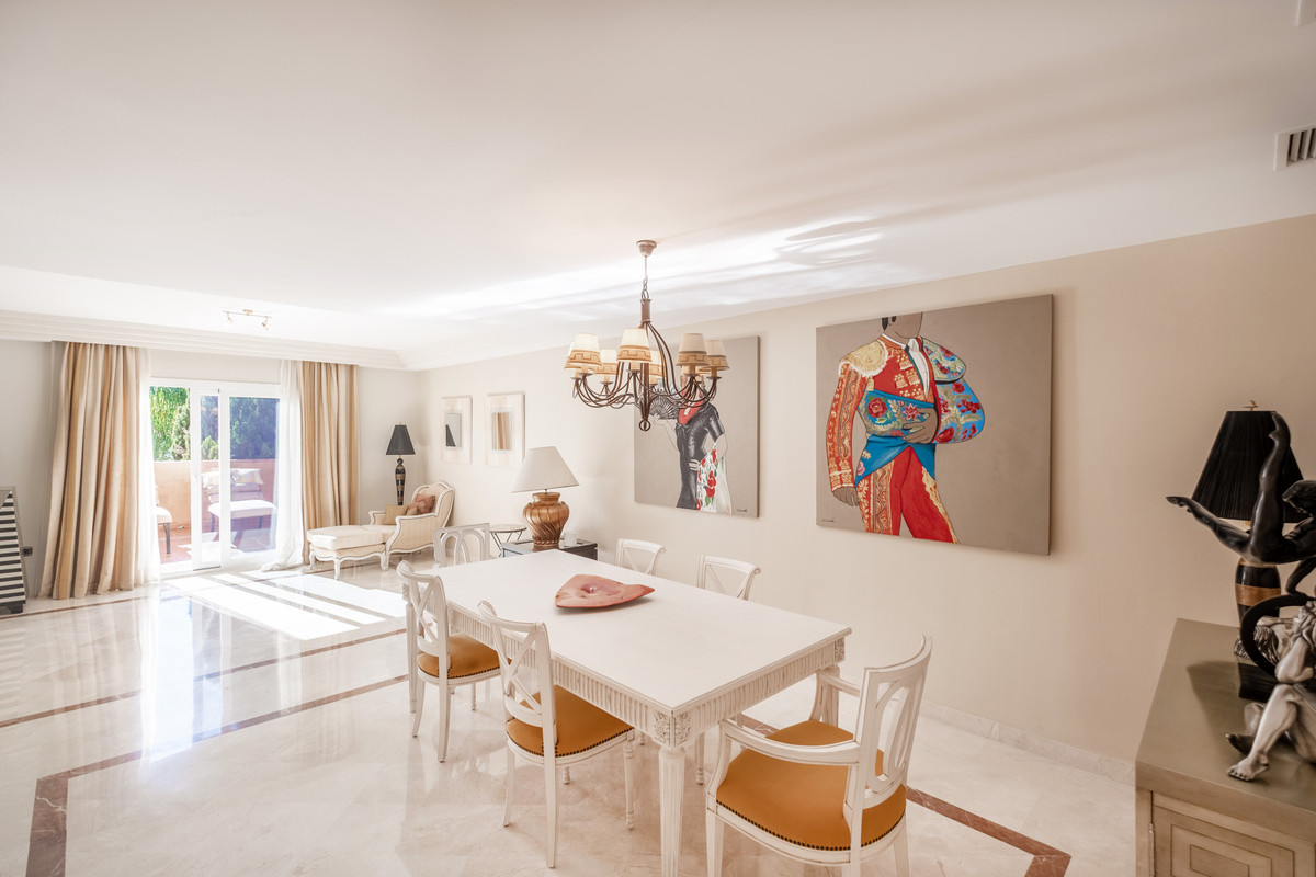 Appartement te koop in The Golden Mile | 3 slaapkamers H5236798