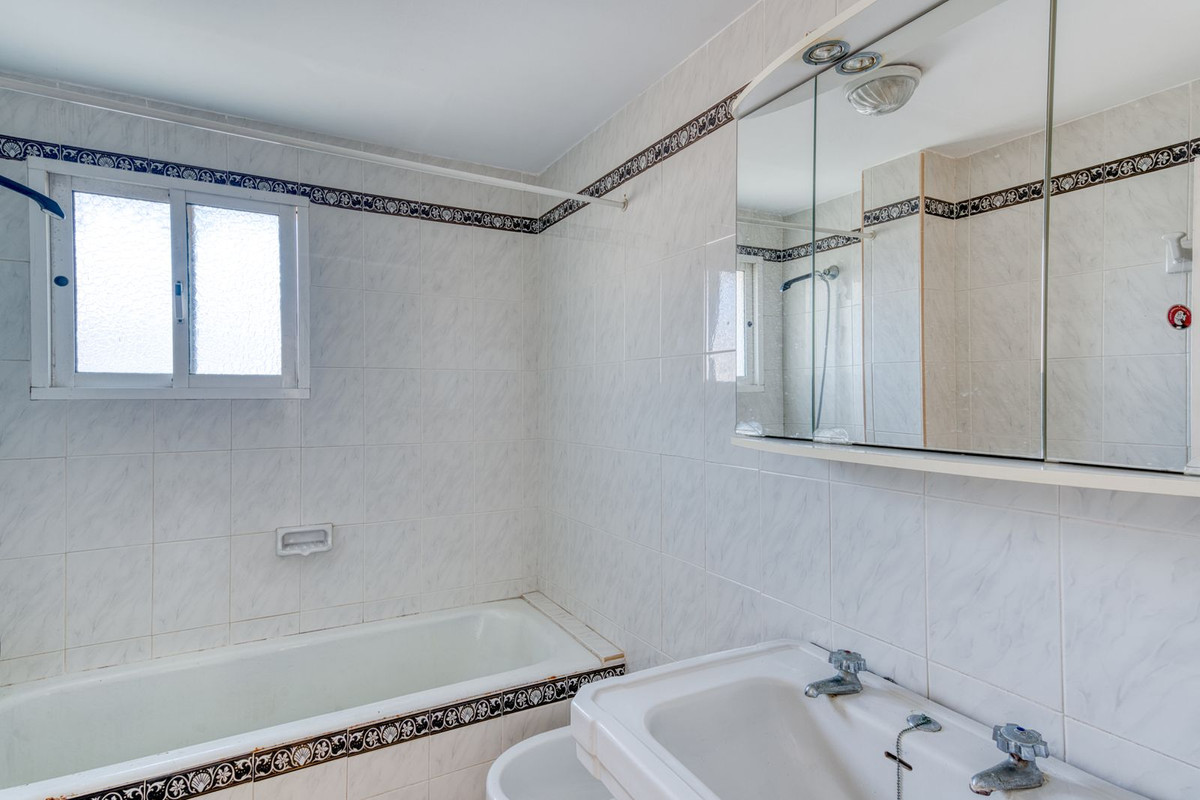 Appartement te koop in The Golden Mile | 2 slaapkamers H5245675