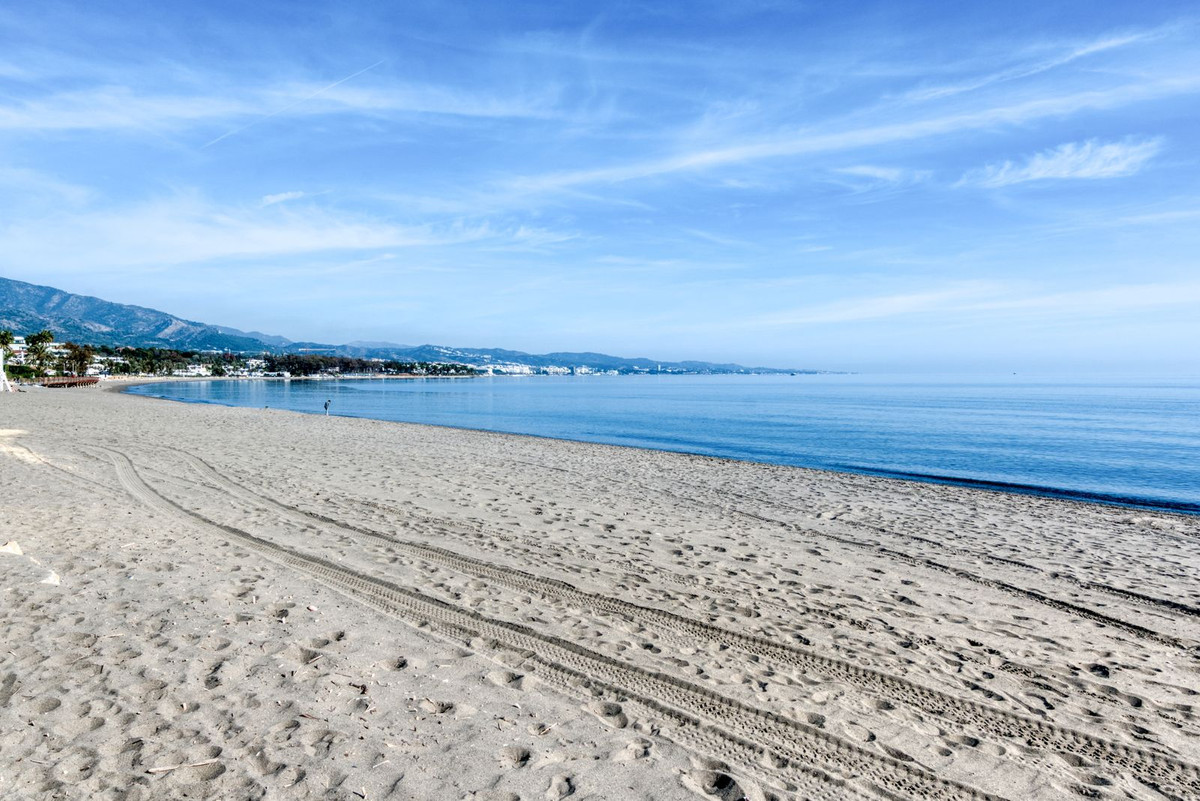 Appartement te koop in The Golden Mile | 2 slaapkamers H5245675