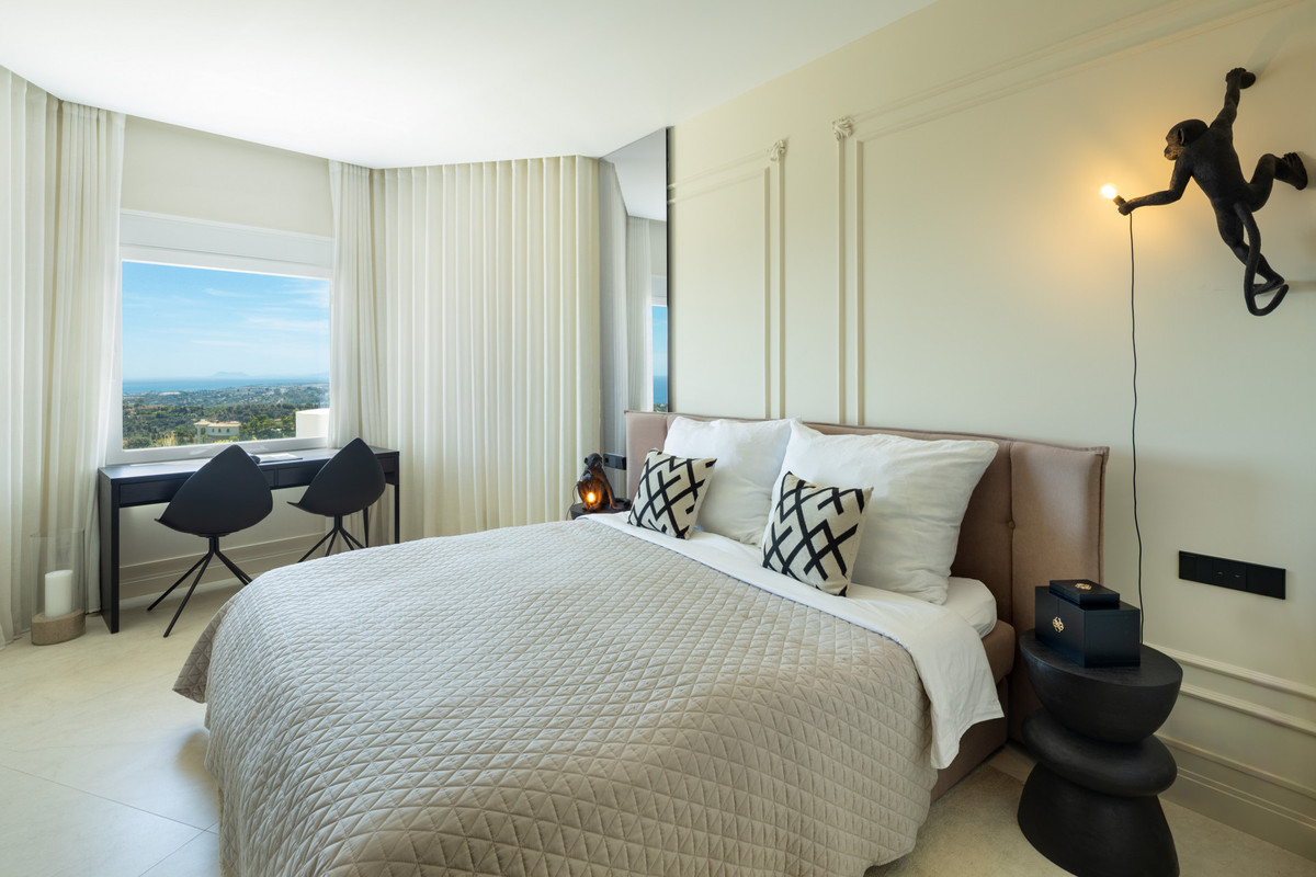 Appartement te koop in The Golden Mile | 4 slaapkamers H5251546