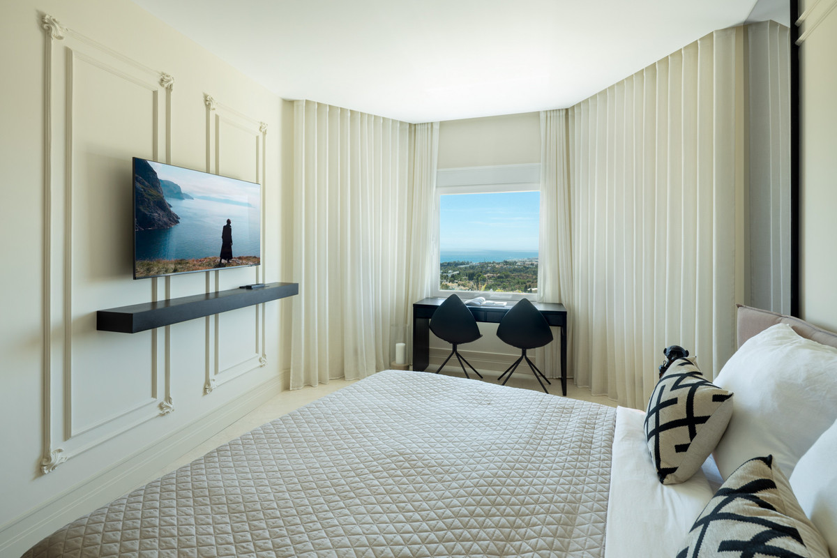 Appartement te koop in The Golden Mile | 4 slaapkamers H5251546