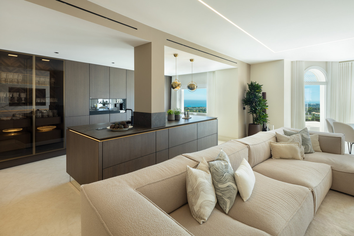 Appartement te koop in The Golden Mile | 4 slaapkamers H5251546