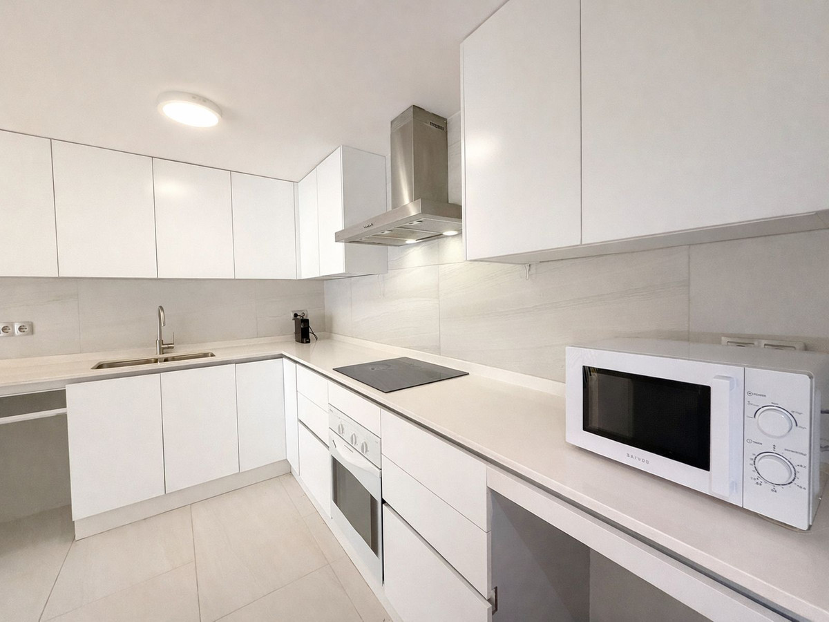 Appartement te koop in The Golden Mile | 1 slaapkamers H5251882