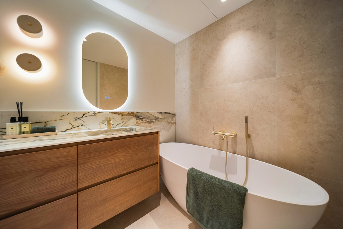 Appartement te koop in The Golden Mile | 3 slaapkamers H5253814