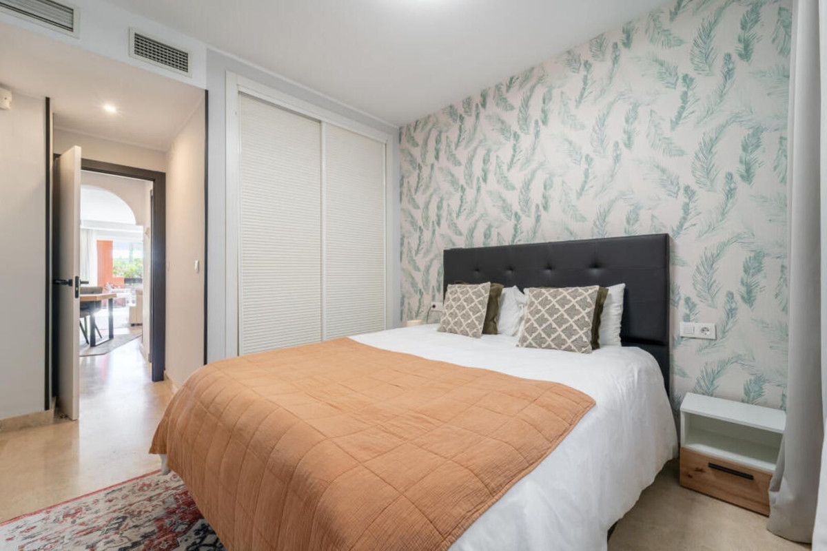Appartement te koop in The Golden Mile | 3 slaapkamers H5266105