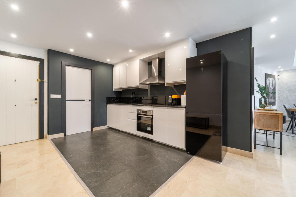 Appartement te koop in The Golden Mile | 3 slaapkamers H5266105