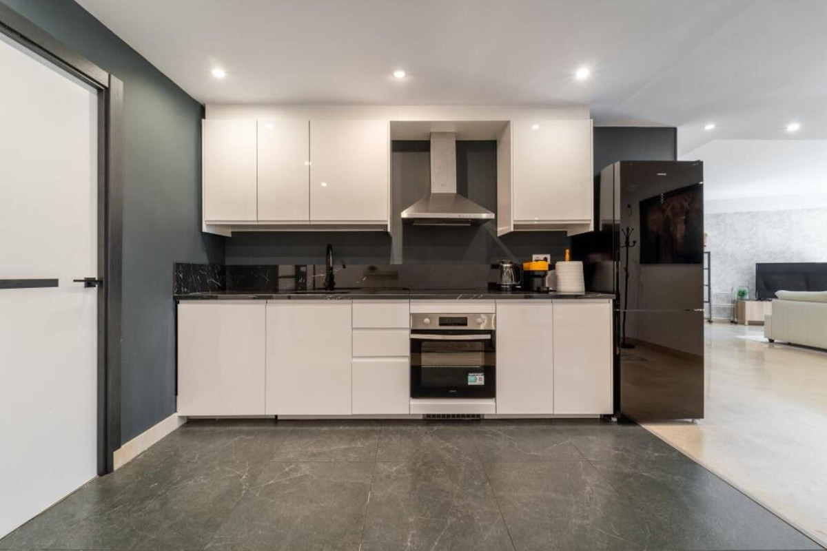 Appartement te koop in The Golden Mile | 3 slaapkamers H5266105