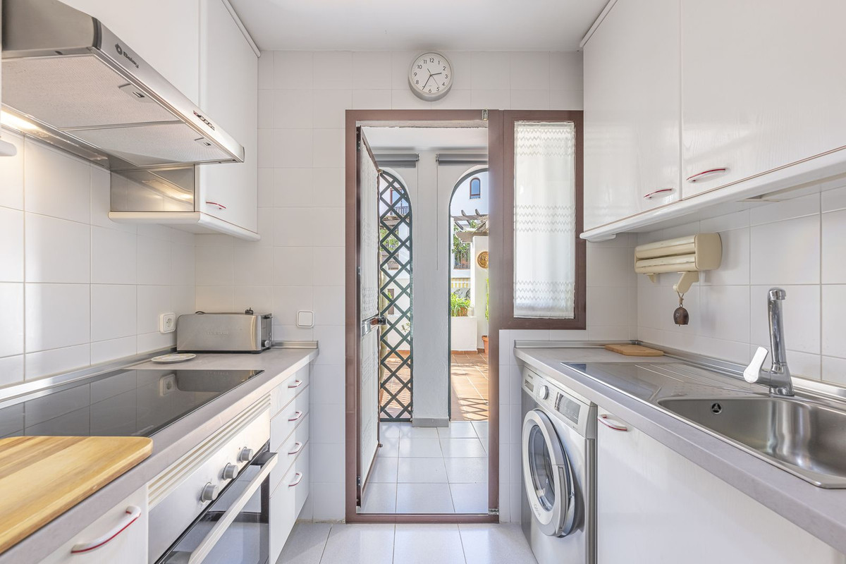 Appartement te koop in The Golden Mile | 1 slaapkamers H5272357