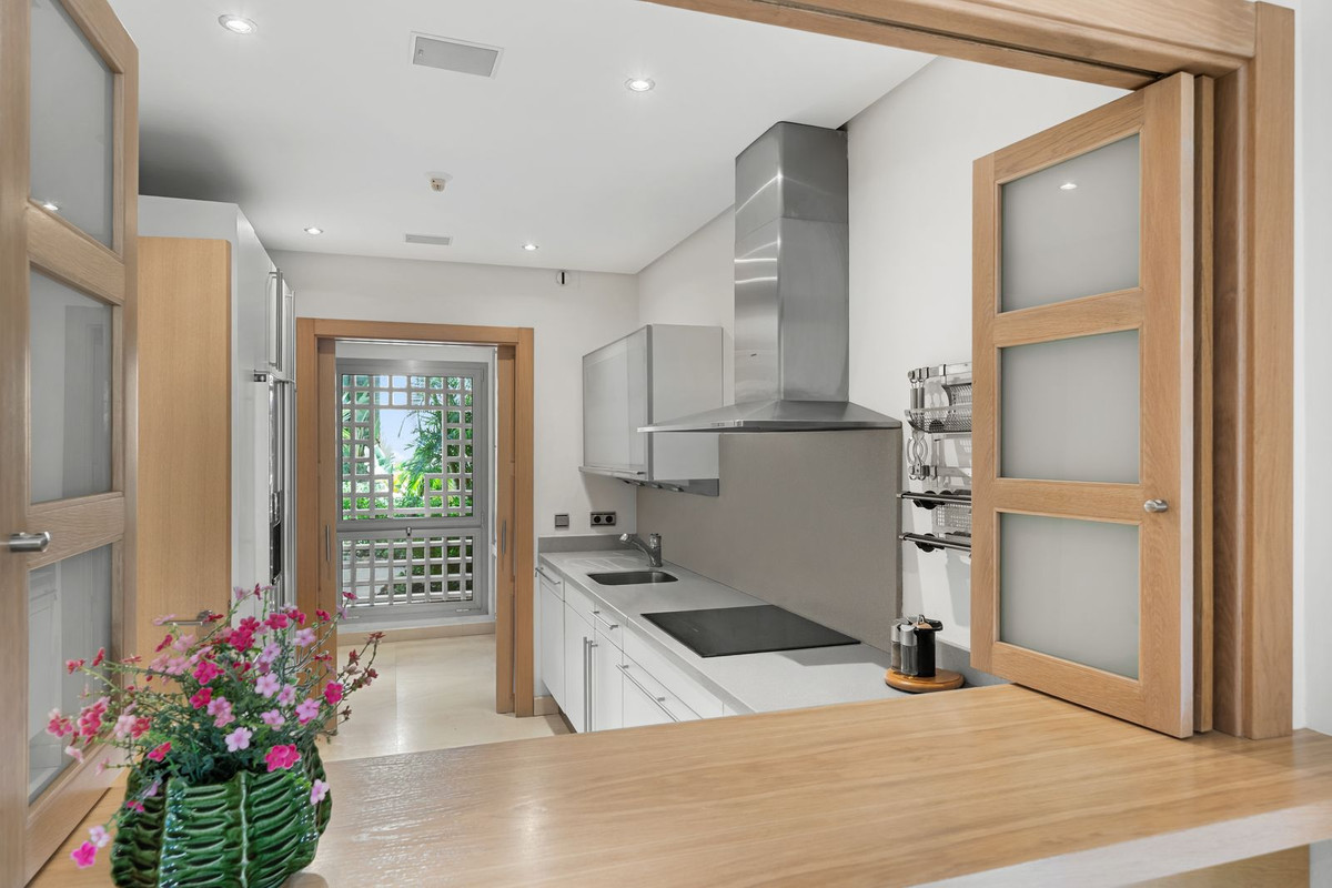 Appartement te koop in The Golden Mile | 2 slaapkamers H5274760