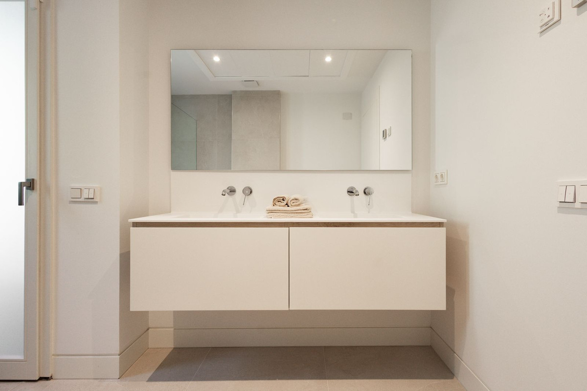 Appartement te koop in The Golden Mile | 3 slaapkamers H5292037