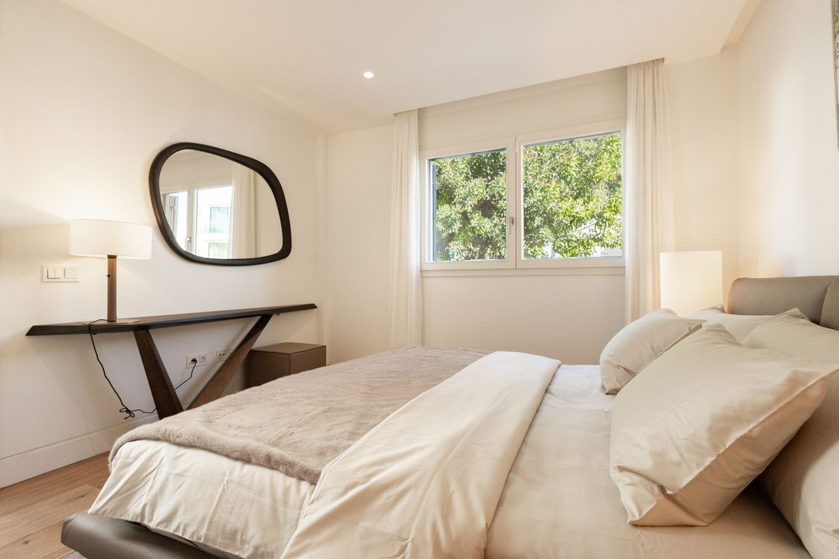 Appartement te koop in The Golden Mile | 3 slaapkamers H5292037