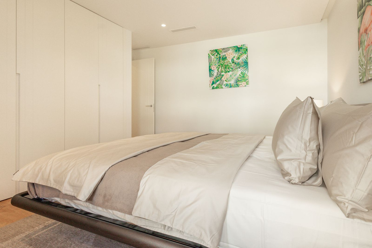 Appartement te koop in The Golden Mile | 3 slaapkamers H5292037