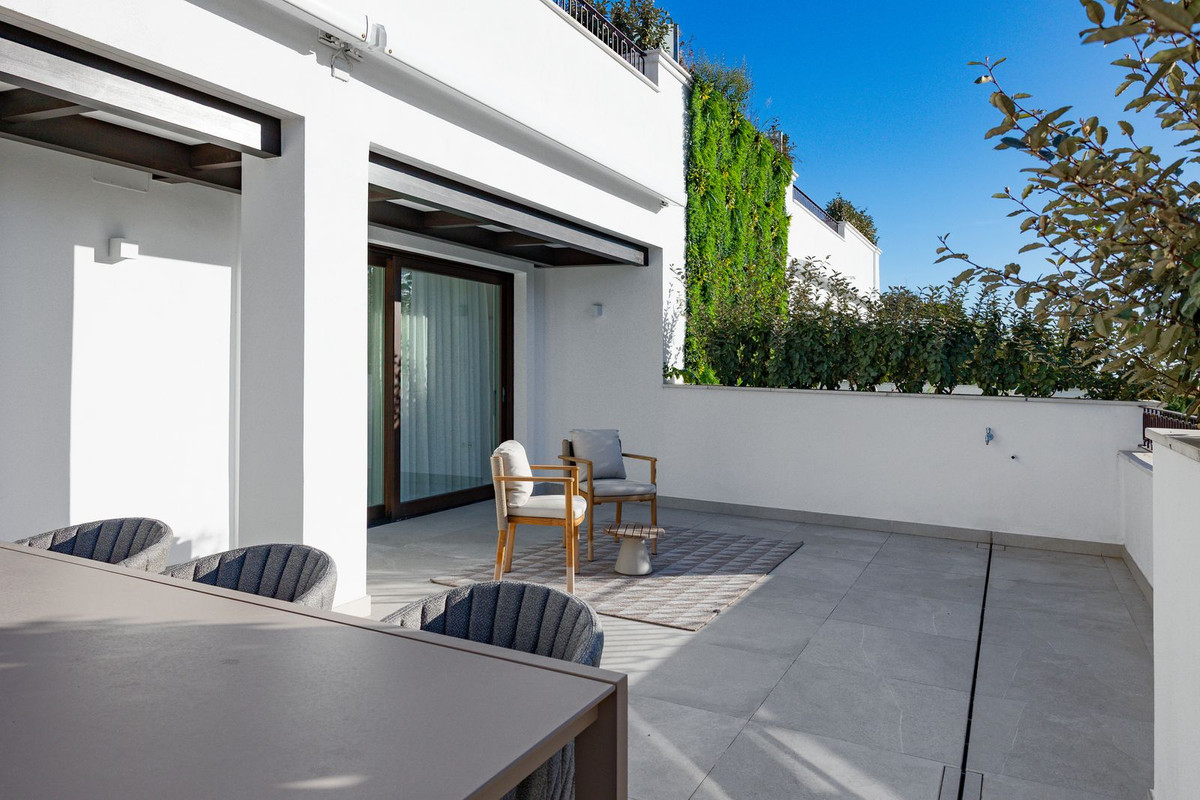 Appartement te koop in The Golden Mile | 3 slaapkamers H5292037