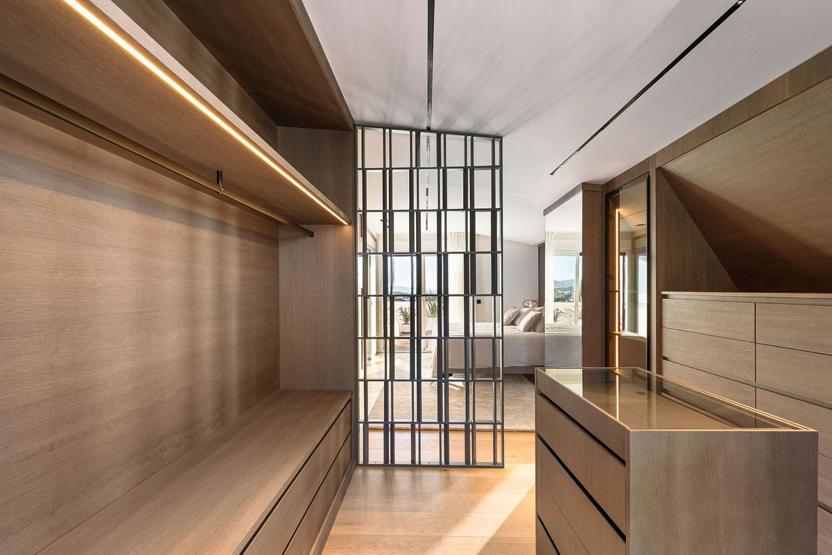 Appartement te koop in The Golden Mile | 3 slaapkamers H5292064