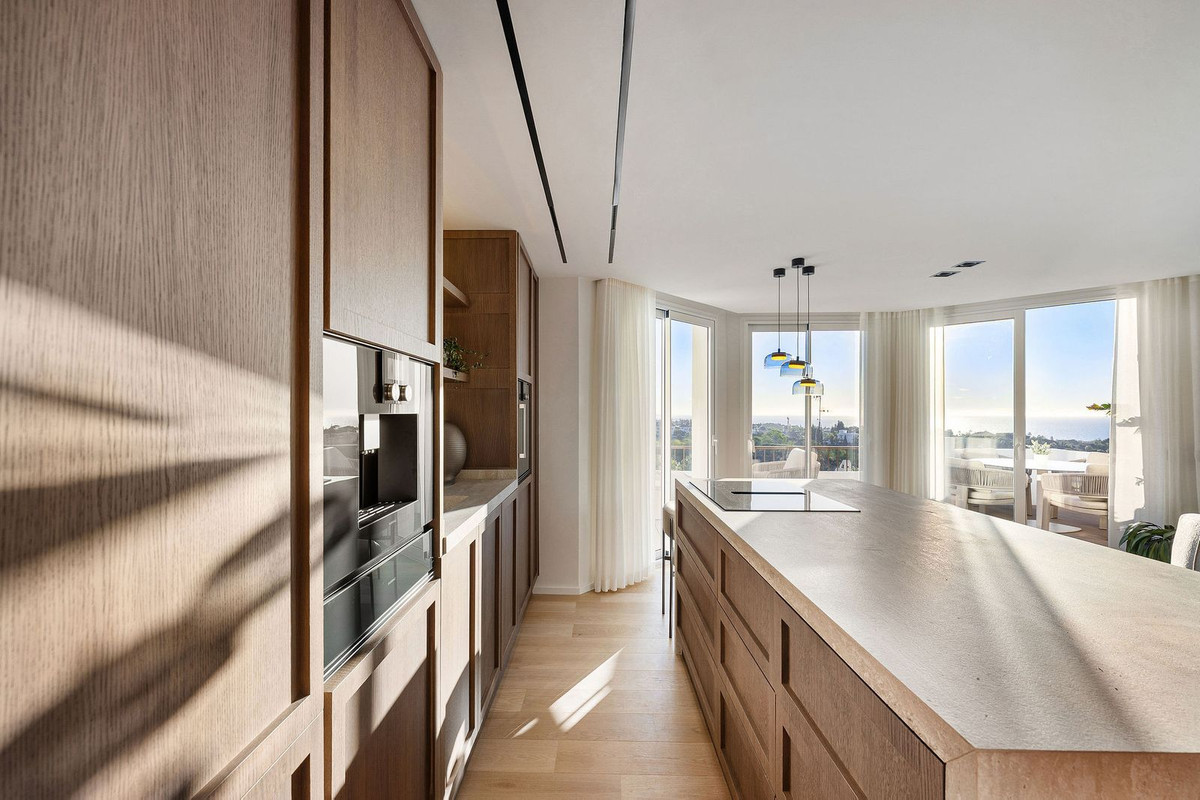 Appartement te koop in The Golden Mile | 3 slaapkamers H5292064