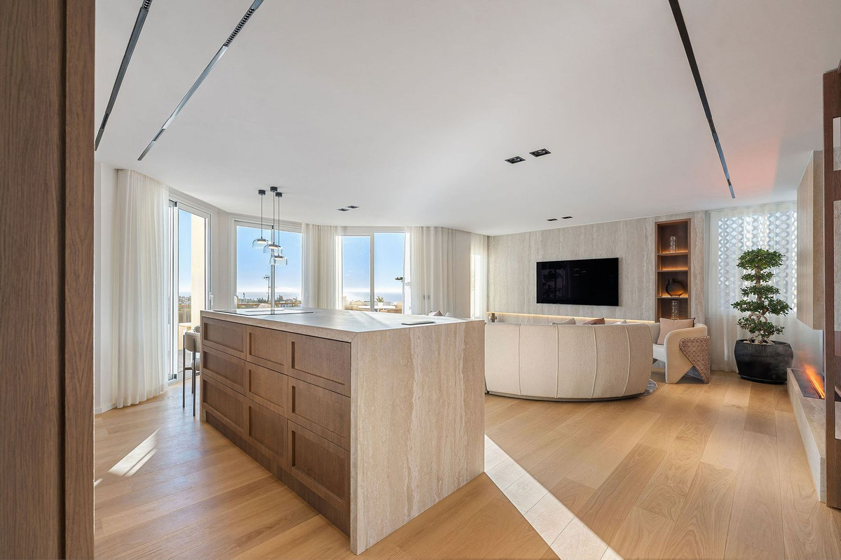 Appartement te koop in The Golden Mile | 3 slaapkamers H5292064