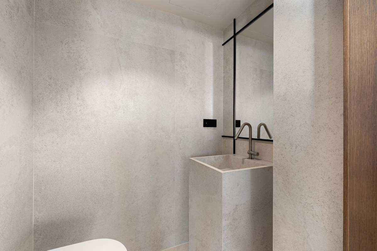 Appartement te koop in The Golden Mile | 3 slaapkamers H5292064