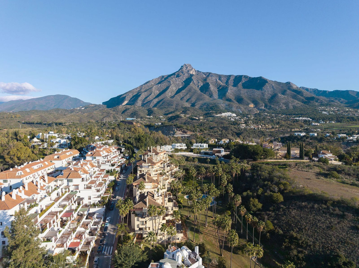 Appartement te koop in The Golden Mile | 3 slaapkamers H5292064