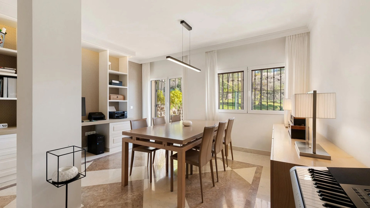 Appartement te koop in The Golden Mile | 4 slaapkamers H5292298