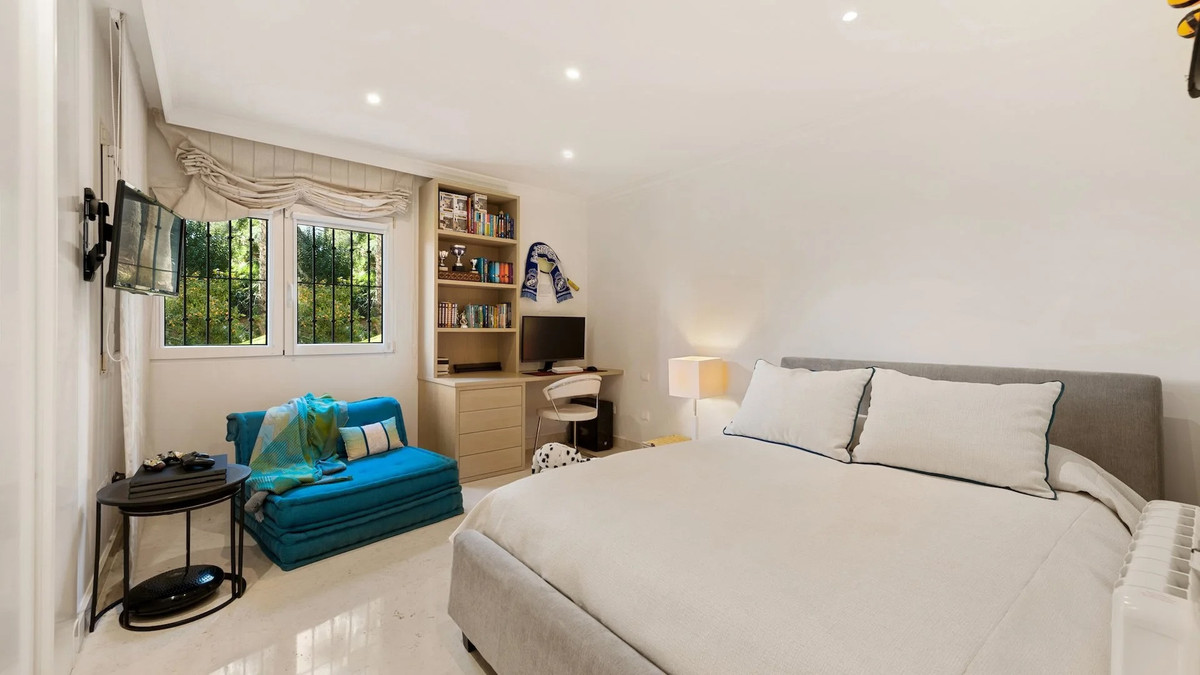 Appartement te koop in The Golden Mile | 4 slaapkamers H5292298