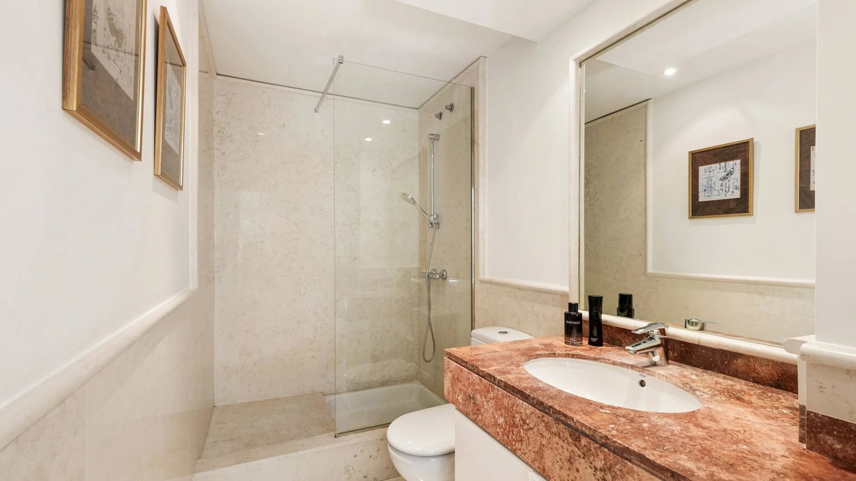 Appartement te koop in The Golden Mile | 4 slaapkamers H5292298