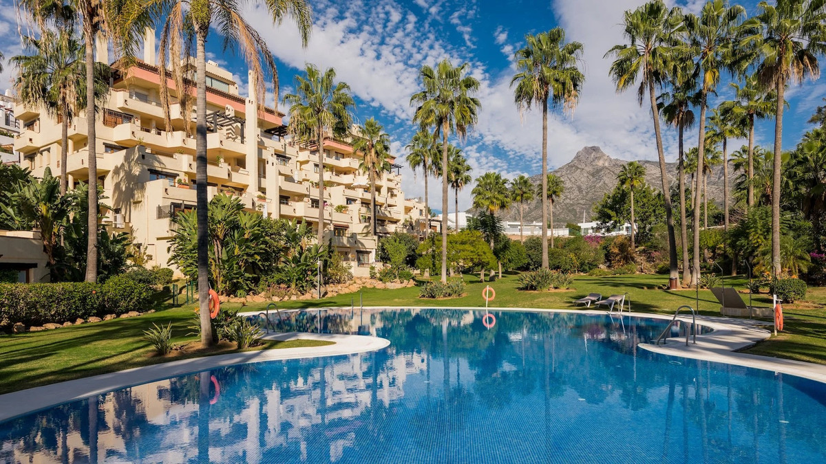 Appartement te koop in The Golden Mile | 4 slaapkamers H5292298