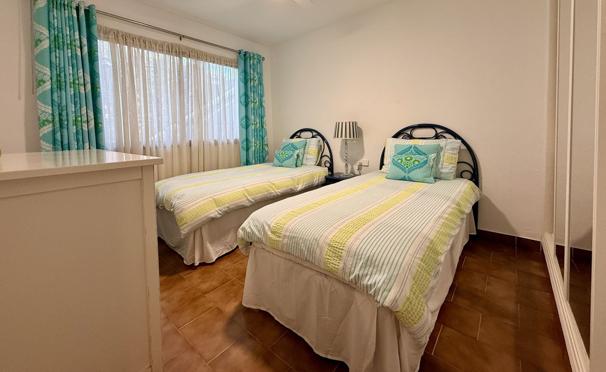 Appartement te koop in The Golden Mile | 2 slaapkamers H5293087