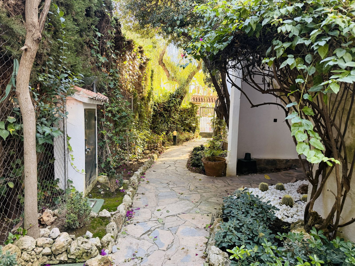 Appartement te koop in The Golden Mile | 2 slaapkamers H5293087