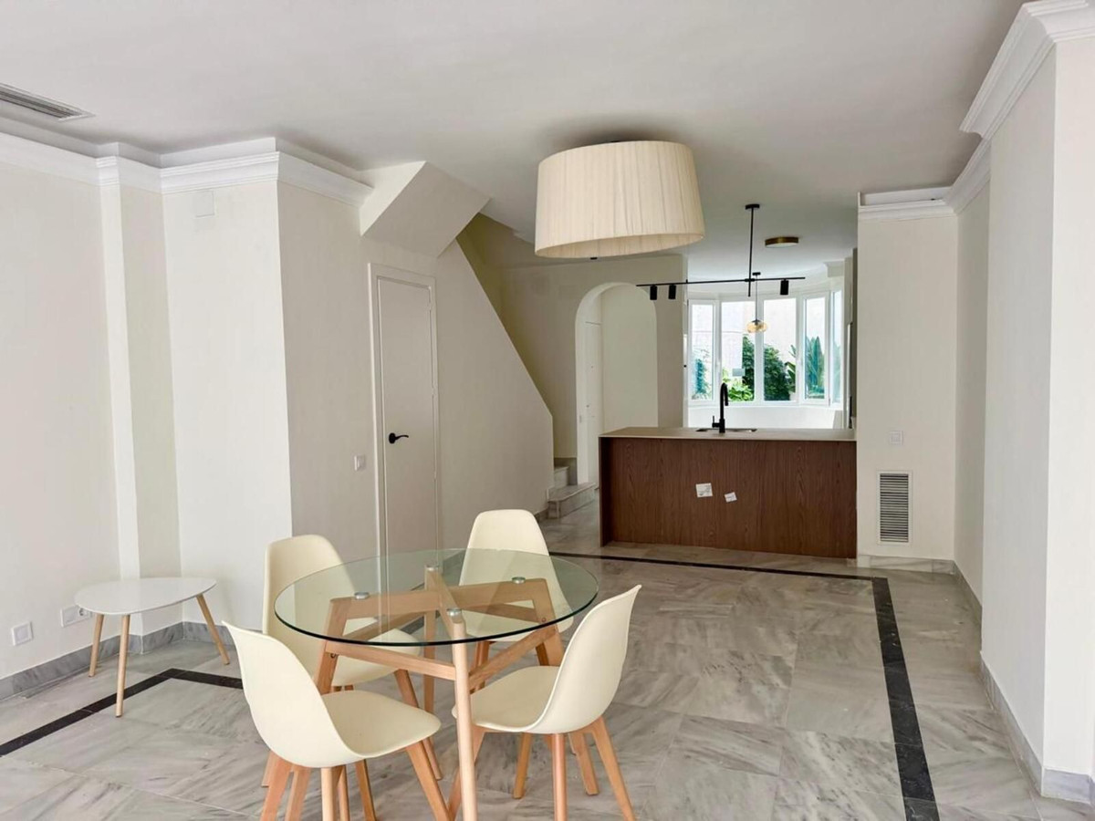 Duplex te koop in The Golden Mile | 2 slaapkamers H5303302